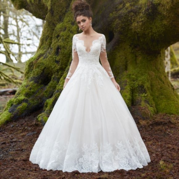Allure Bridals Long-Sleeved Wedding Dress